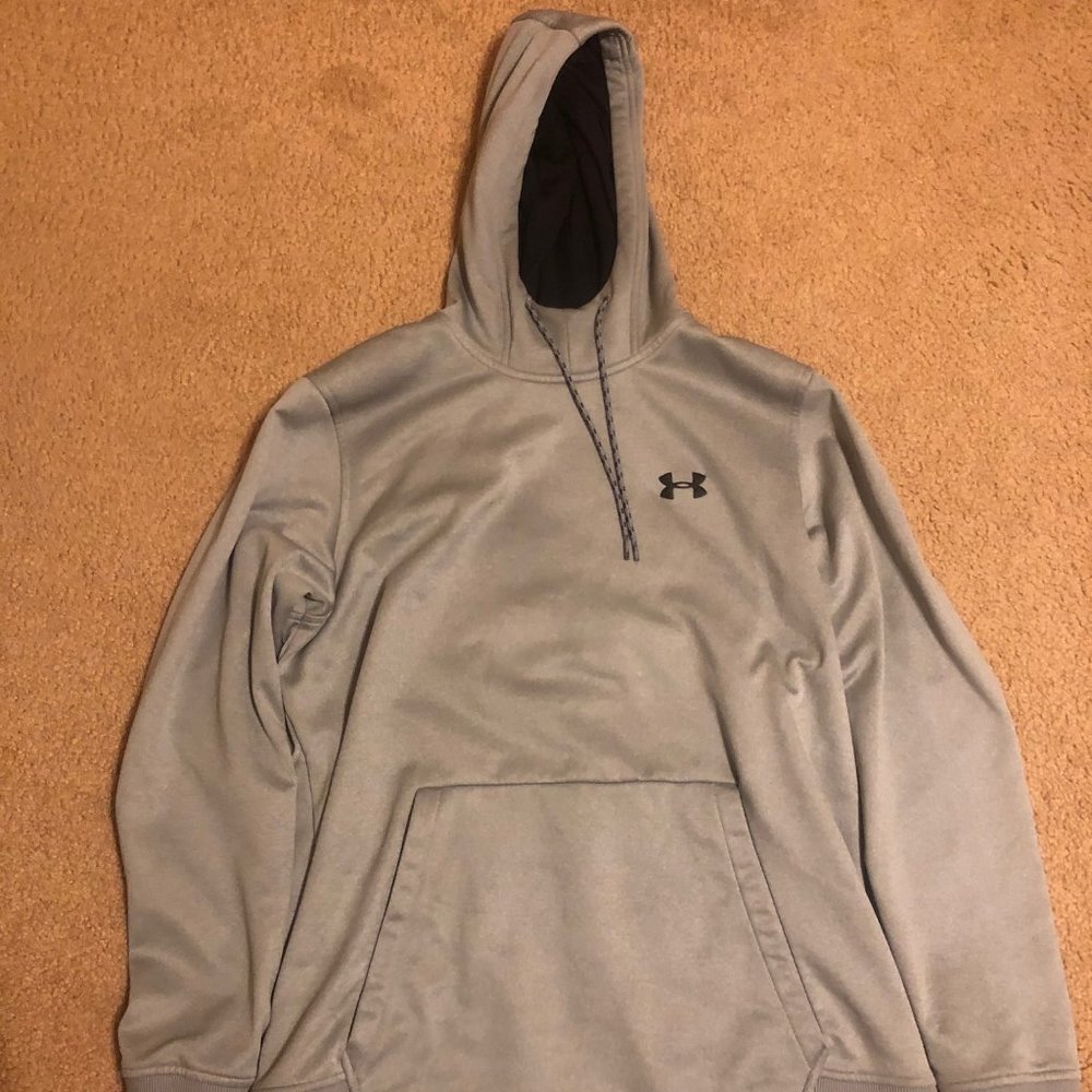 Under Armour Sweatshirt